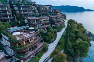 Квартира с двумя спальнями в Dukley