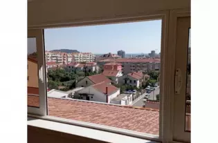 Квартира с тремя спальнями в Будве