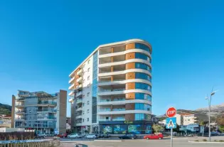 Квартира с одной спальней в Будве