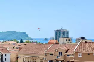 Квартира с одной спальней в Будве