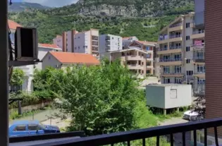 Квартира с двумя спальнями в Будве