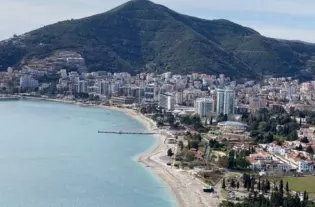 Квартира с одной спальней в Будве