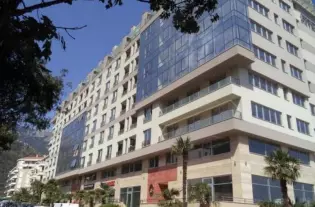 Квартира с двумя спальнями в удобном районе Будвы