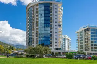 Квартира с двумя спальнями в Будве