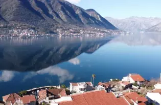 Квартира с одной спальней в Доброте