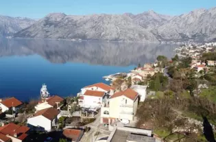 Квартира с двумя спальнями в Доброте