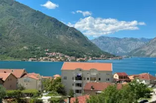 Квартира с двумя спальнями в Доброте