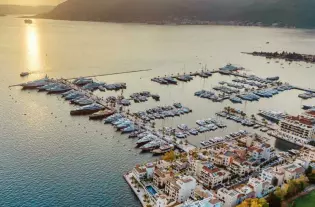 Квартира с одной спальней в Тивате