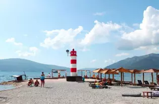 Квартира с двумя спальнями в Тивате