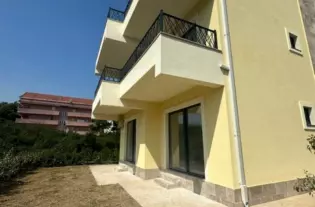 Новая квартира с одной спальней в Тивате