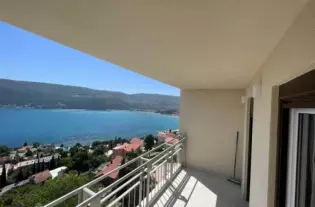 Квартира с одной спальней в Херцег Нови