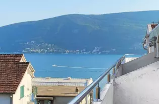 Квартира с одной спальней в Херцег Нови