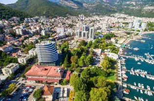 Офисное помещение в центре Будвы