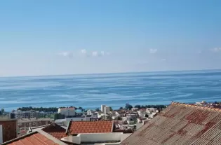 Новая вилла с бассейном в Баре