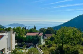 Новая вилла класса люкс в Марковичи