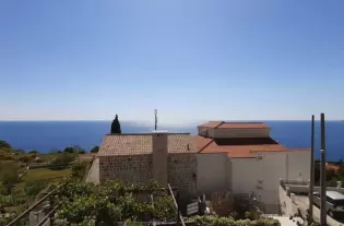 Вилла с четырьмя спальнями в Режевичи