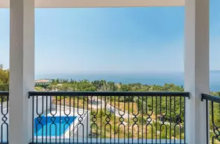 Вилла с тремя спальнями в Скочи Девойка