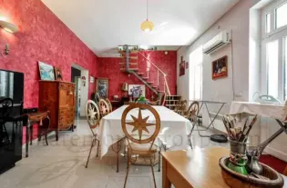 Дом из натурального камня с четырьмя спальнями в Тивате