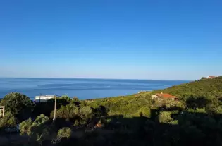 Новая вилла с бассейном в Кримовице