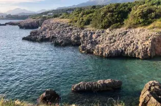 Участок земли под элитное строительство в Утехе