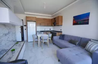 Современная квартира 1+1 в Газипаше с видом на бассейн (45600)