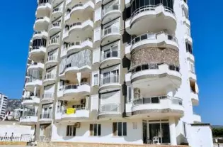 Просторная квартира 2+1 в жилом комплексе в районе Махмутлар (36600)