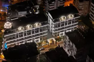 Квартира в стильном жилом комплексе с прямым видом на море в районе Оба (34700)