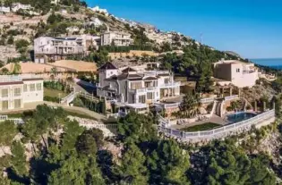 Роскошная вилла в престижном районе на побережье Коста Бланка в Алтее (245237)