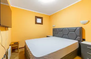 6752 Два апартамента по 57 м² в Рафаиловичи, первая линия