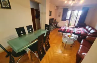 Трехкомнатная квартира в Будве