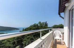 Трехэтажный дом с Видом на море в Круче