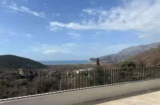 Новая вилла с панорамным видом на море в Булярице