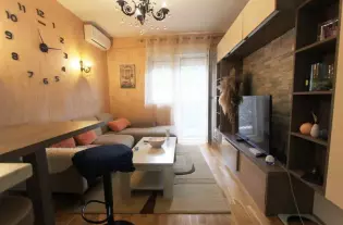 Квартира в Будве с видом на город и море