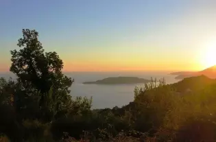 Участок в Куляче с видом на море