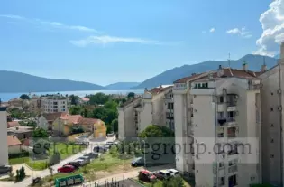 Квартира в городе Тиват
