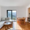 Современные апартаменты с видом 52m2 на море – Бечичи