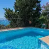 Прекрасный дом с видом на море и бассейном на продажу