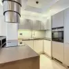 Элегантная двухкомнатная квартира с авторским дизайном в самом центре Будвы.