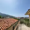 Дом с просторным участком в Старом Баре с видом на горы