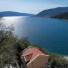 Уютная вилла с видом на море в Лепетани